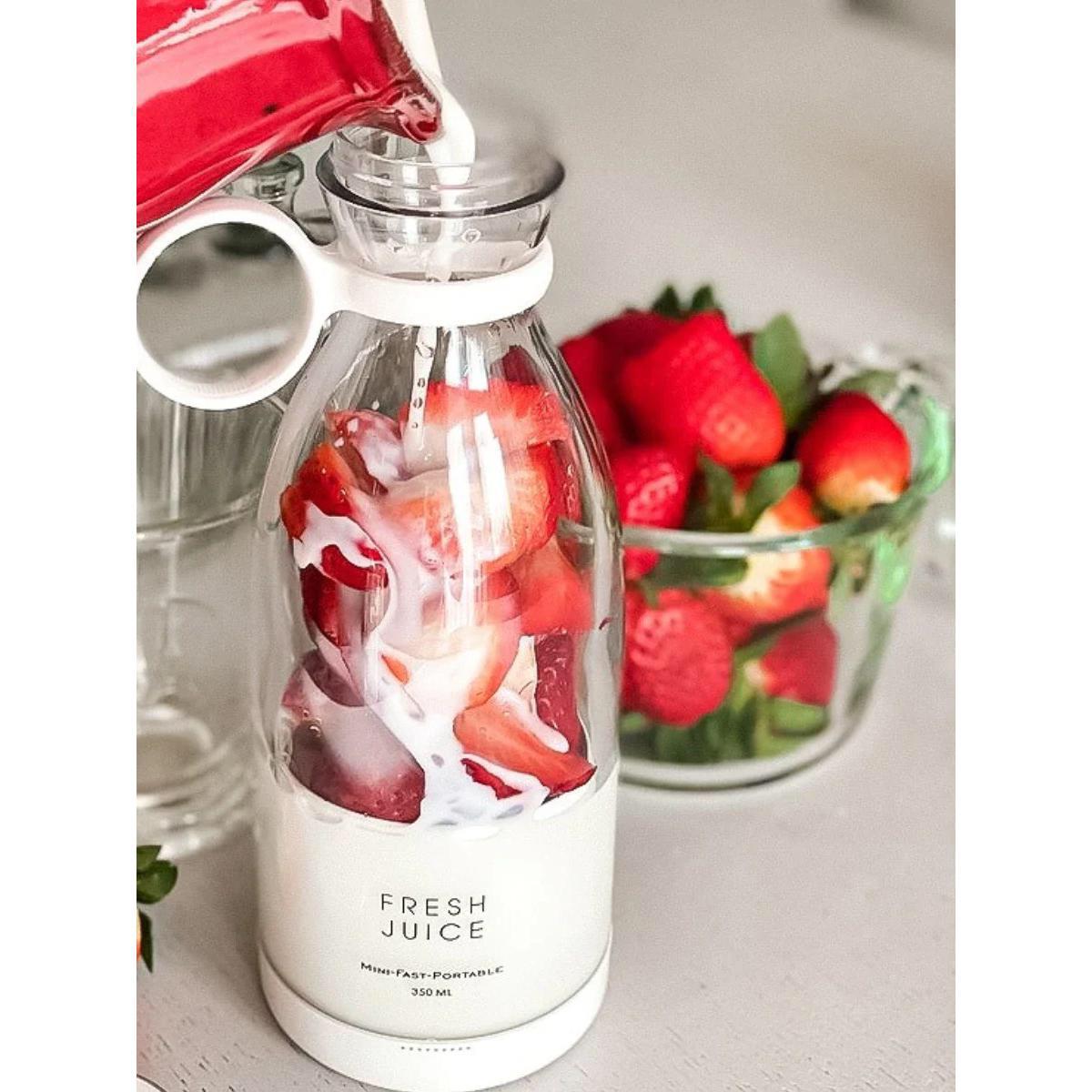 Portable Rechargeable Mini Juicer Blender